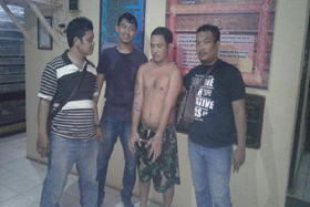  Biadab! Pria Ini Pukul Ibu Kandung dengan Kayu hingga Tewas